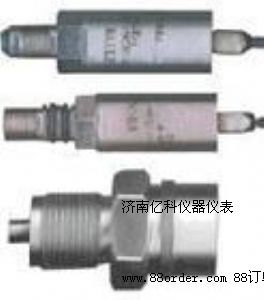 ĤR䉺